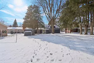 322 Capital St, Wisconsin Dells, WI 53965 - Photo 59