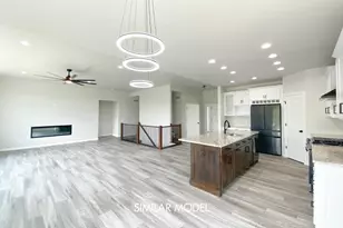 445 Foxfield Ct, Oregon, WI 53575 - Photo 7