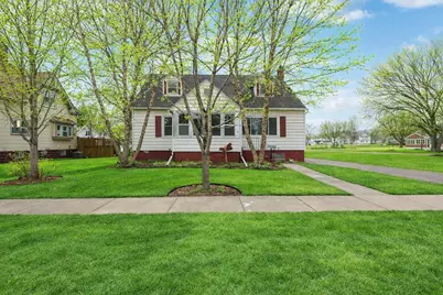 412 W Main Street, Reedsburg, WI 53959 - Photo 3