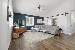 69 Hart Rd, Sun Prairie, WI 53590 - Photo 3