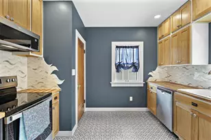 1433 Spaight St, Madison, WI 53703 - Photo 19