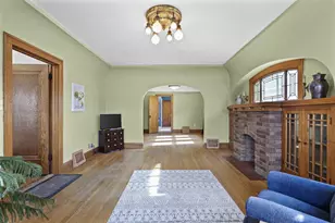 1433 Spaight St, Madison, WI 53703 - Photo 7