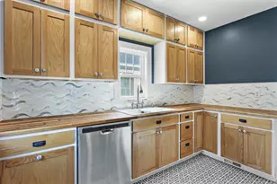 1433 Spaight St, Madison, WI 53703 - Photo 15