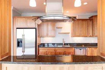 625 N Segoe Road #1107, Madison, WI 53705 - Photo 11