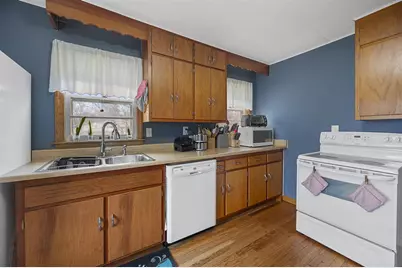 1842 Northwestern Avenue, Madison, WI 53704 - Photo 7