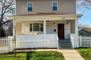 208 Stoughton Rd, Edgerton, WI 53534 - Photo 1