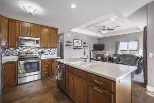 1215 Springbrook Dr, Baraboo, WI 53913 - Photo 9