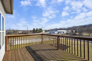 1215 Springbrook Dr, Baraboo, WI 53913 - Photo 21