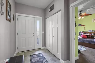 1215 Springbrook Dr, Baraboo, WI 53913 - Photo 7