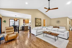 108 Donegal Dr, Cottage Grove, WI 53527 - Photo 11