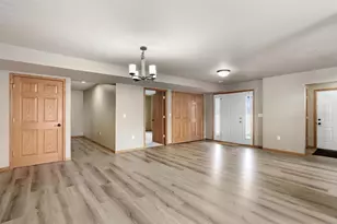 N6021 Westview Dr, Fond du Lac, WI 54937 - Photo 9