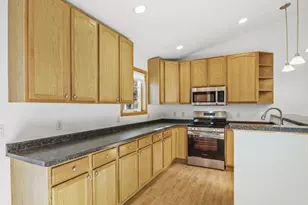 104 Maria Ln, Cottage Grove, WI 53527 - Photo 9