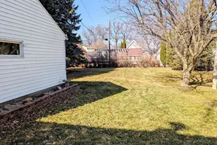 20 W Brown St, Waupun, WI 53963 - Photo 5