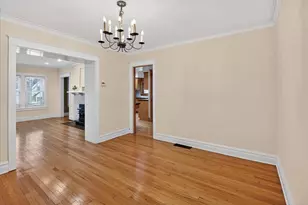 2641 Chamberlain Ave, Madison, WI 53705 - Photo 13