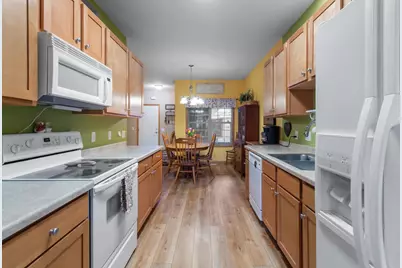 6430 Maywick Drive, Madison, WI 53718 - Photo 9