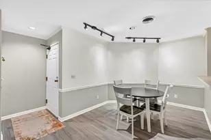 9 Captains Court, Madison, WI 53719 - Photo 3