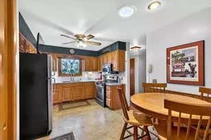 2306 Woodcrest Dr, Portage, WI 53901 - Photo 21