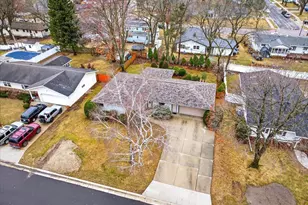 2306 Woodcrest Dr, Portage, WI 53901 - Photo 3