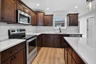 2135 Autumn Lake Parkway, Madison, WI 53718 - Photo 17