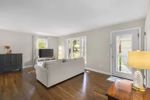 326 S Midvale Blvd, Madison, WI 53705 - Photo 7