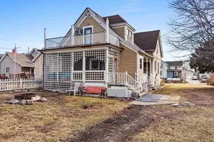 1610 S 11th St, Sheboygan, WI 53081 - Photo 31