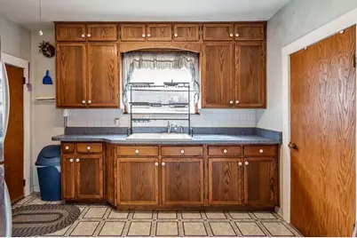233 W Dawson Avenue, Beloit, WI 53511 - Photo 15