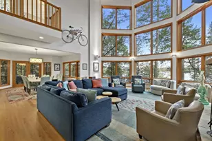 W4996 Robinson Dr, Elkhorn, WI 53121 - Photo 9