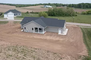1837 Arbor Ridge Way, Janesville, WI 53548 - Photo 43