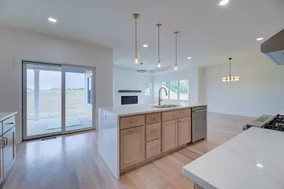 1837 Arbor Ridge Way, Janesville, WI 53548 - Photo 7