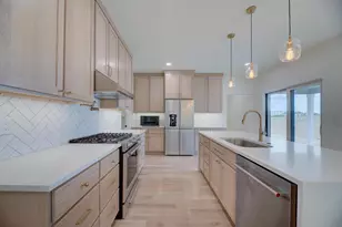 1837 Arbor Ridge Way, Janesville, WI 53548 - Photo 9