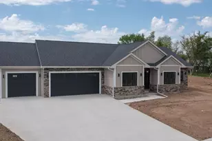 1837 Arbor Ridge Way, Janesville, WI 53548 - Photo 41