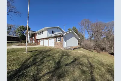 3221 Dover Court, Janesville, WI 53546 - Photo 3