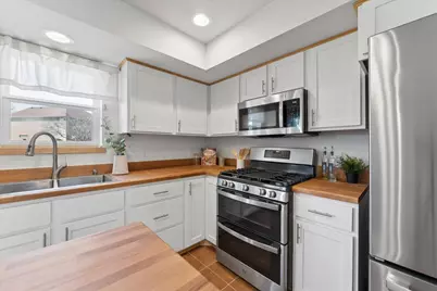 220 Red Birch Run, Madison, WI 53718 - Photo 9