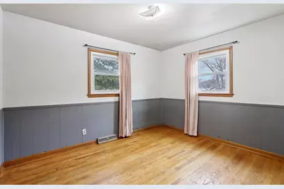 1306 Acewood Boulevard, Madison, WI 53716 - Photo 17