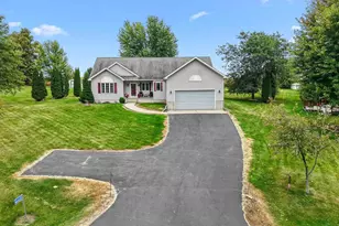 W11025 Glen Dr, Beaver Dam, WI 53916 - Photo 7