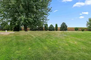 W11025 Glen Dr, Beaver Dam, WI 53916 - Photo 11