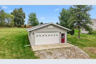 W11015 Glen Drive, Beaver Dam, WI 53916 - Photo 5