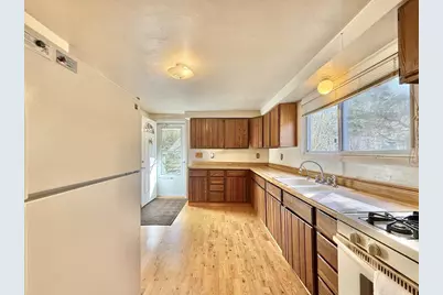 5638 S Duggan Road, Beloit, WI 53511 - Photo 7