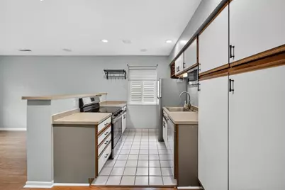 330 Amoth Court #D, Madison, WI 53704 - Photo 11