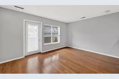 330 Amoth Court #D, Madison, WI 53704 - Photo 7