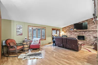 W9477 Parkway Drive, Poynette, WI 53955 - Photo 9