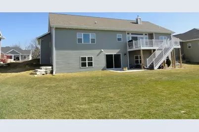 6677 Royal View Dr, DeForest, WI 53532 - Photo 11