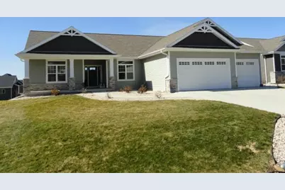 6677 Royal View Dr, DeForest, WI 53532 - Photo 9