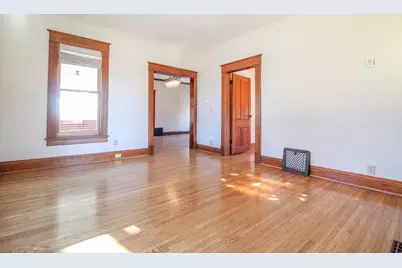 109 S High Street, Cambridge, WI 53523 - Photo 7