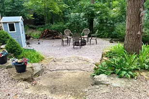 306 Westview Dr, Edgerton, WI 53534 - Photo 3