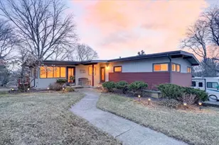 816 N Osborne Ave, Janesville, WI 53548 - Photo 1