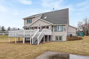 618 Brittingham Ct, Portage, WI 53901 - Photo 19