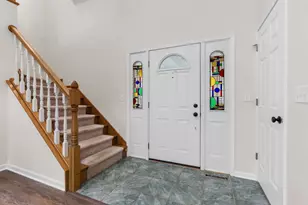 618 Brittingham Ct, Portage, WI 53901 - Photo 9