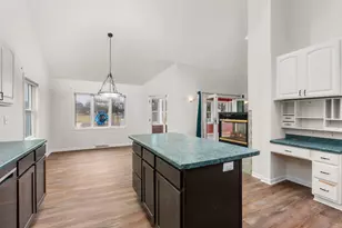 618 Brittingham Ct, Portage, WI 53901 - Photo 13