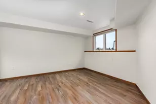 618 Brittingham Ct, Portage, WI 53901 - Photo 41